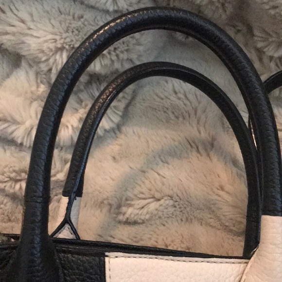 Kate Spade Purse - Picture 9 of 11